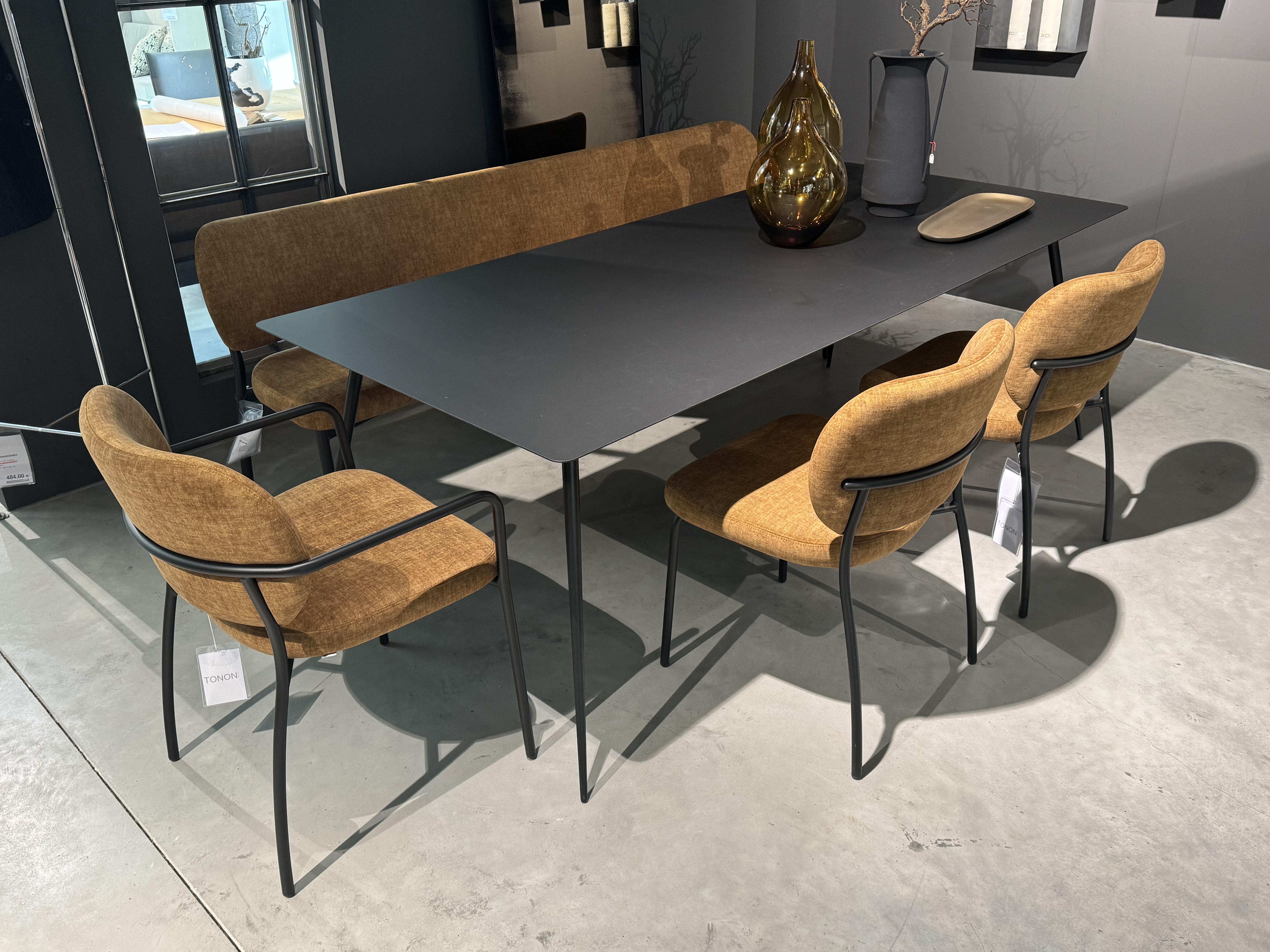 Stuhlgruppe mit Bank Eli